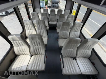 2018 Chevrolet Express 4500 Cutaway 2WT DRW - miniatura 27