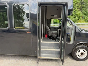 2018 Chevrolet Express 4500 Cutaway 2WT DRW - miniatura 34
