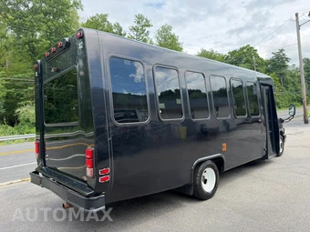 2018 Chevrolet Express 4500 Cutaway 2WT DRW - miniatura 6