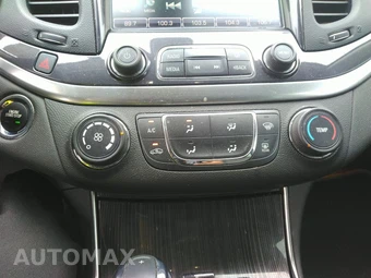 2018 Chevrolet Impala LS 1FL – miniatura 18