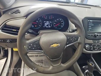 2018 Chevrolet Malibu LS 1FL - miniatura 10