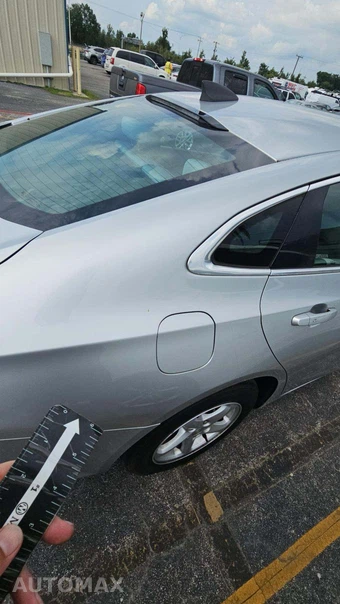 2018 Chevrolet Malibu LS 1FL - miniatura 26