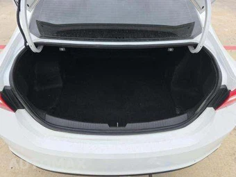 2018 Chevrolet Malibu LS 1LS – miniatura 15