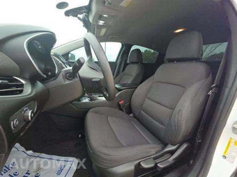 2018 Chevrolet Malibu LS 1LS – miniatura 7