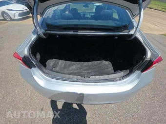 2018 Chevrolet Malibu LT 1LT - miniatura 11