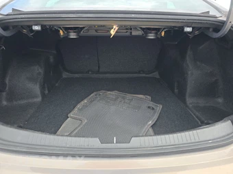 2018 Chevrolet Malibu LT 1LT – miniatura 16