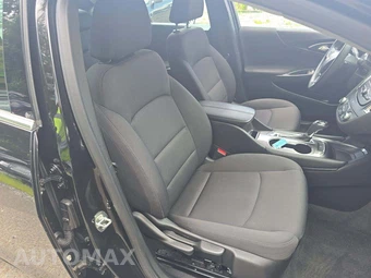 2018 Chevrolet Malibu LT 1LT – miniatura 18
