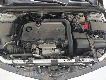 2018 Chevrolet Malibu LT 1LT – miniatura 15