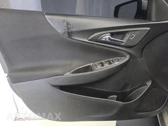 2018 Chevrolet Malibu LT 1LT – miniatura 9