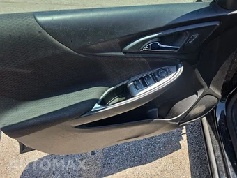2018 Chevrolet Malibu LT 1LT – miniatura 9