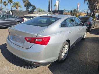 2018 Chevrolet Malibu LT 1LT – miniatura 3