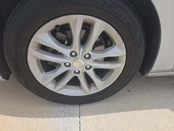 2018 Chevrolet Malibu LT 1LT – miniatura 23