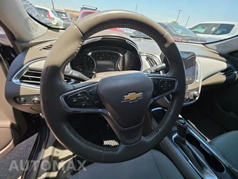 2018 Chevrolet Malibu LT 1LT – miniatura 10