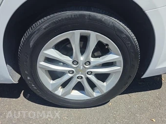 2018 Chevrolet Malibu LT 1LT – miniatura 11