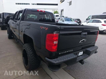 2018 Chevrolet Silverado 1500 Custom Crew Cab Medium Bed 1CX - miniatura 2