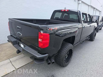 2018 Chevrolet Silverado 1500 Custom Crew Cab Medium Bed 1CX - miniatura 3