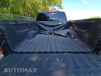 2018 Chevrolet Silverado 1500 Custom Crew Cab Short Bed 1CX – miniatura 16