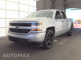 2018 Chevrolet Silverado 1500 Custom Crew Cab Short Bed 1CX
