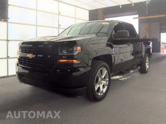 2018 Chevrolet Silverado 1500 Custom Crew Cab Short Bed 1CX