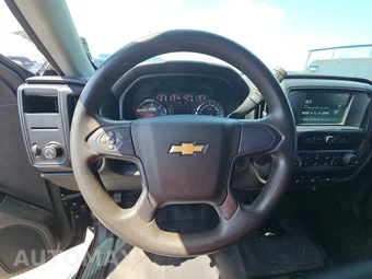 2018 Chevrolet Silverado 1500 Custom Crew Cab Short Bed 1CX – miniatura 10