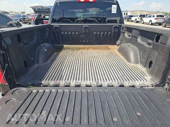 2018 Chevrolet Silverado 1500 Custom Crew Cab Short Bed 1CX – miniatura 16