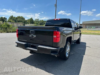 2018 Chevrolet Silverado 1500 Custom Crew Cab Short Bed 1CX - miniatura 5