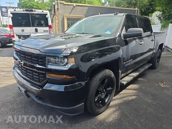 2018 Chevrolet Silverado 1500 Custom Crew Cab Short Bed 1CX
