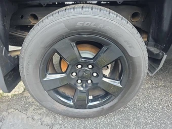 2018 Chevrolet Silverado 1500 Custom Crew Cab Short Bed 1CX - miniatura 10