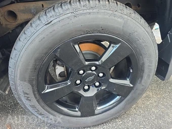 2018 Chevrolet Silverado 1500 Custom Crew Cab Short Bed 1CX - miniatura 11