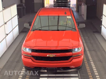 2018 Chevrolet Silverado 1500 Custom Extended Cab Medium Bed 1CX - miniatura 2