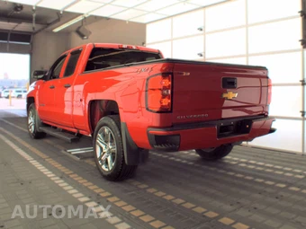 2018 Chevrolet Silverado 1500 Custom Extended Cab Medium Bed 1CX - miniatura 8