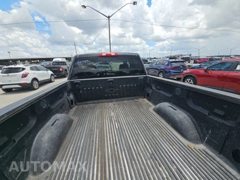 2018 Chevrolet Silverado 1500 Custom Extended Cab Medium Bed 1CX – miniatura 16