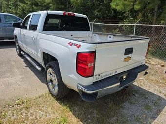 2018 Chevrolet Silverado 1500 LT Crew Cab Short Bed 1LT - miniatura 2
