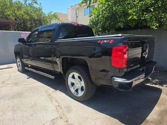 2018 Chevrolet Silverado 1500 LT Crew Cab Short Bed 1LT - miniatura 2