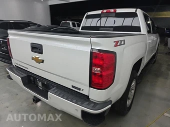 2018 Chevrolet Silverado 1500 LT Z71 Crew Cab Short Bed 2LT - miniatura 4