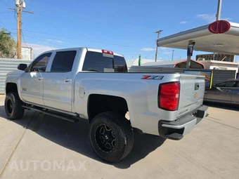 2018 Chevrolet Silverado 1500 LT Z71 Crew Cab Short Bed 2LT - miniatura 2
