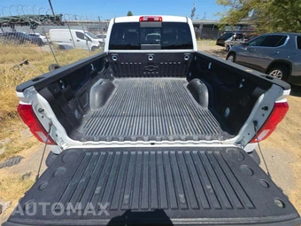 2018 Chevrolet Silverado 1500 LTZ Crew Cab Short Bed 1LZ - miniatura 11