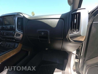 2018 Chevrolet Silverado 1500 LTZ Crew Cab Short Bed 1LZ - miniatura 16