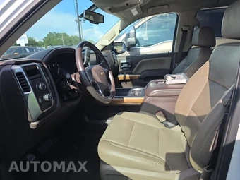 2018 Chevrolet Silverado 1500 LTZ Crew Cab Short Bed 1LZ - miniatura 13