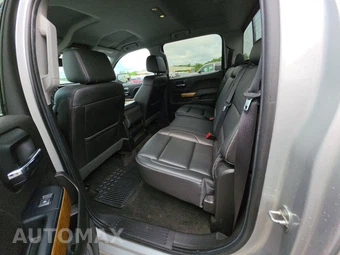 2018 Chevrolet Silverado 1500 LTZ Crew Cab Short Bed 1LZ - miniatura 13