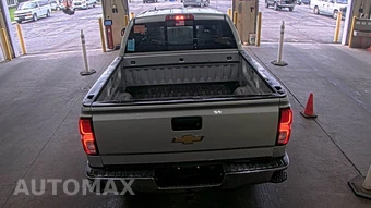 2018 Chevrolet Silverado 1500 LTZ Crew Cab Short Bed 1LZ - miniatura 5