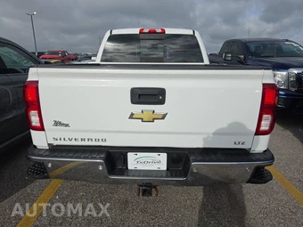 2018 Chevrolet Silverado 1500 LTZ Crew Cab Short Bed 1LZ - miniatura 5