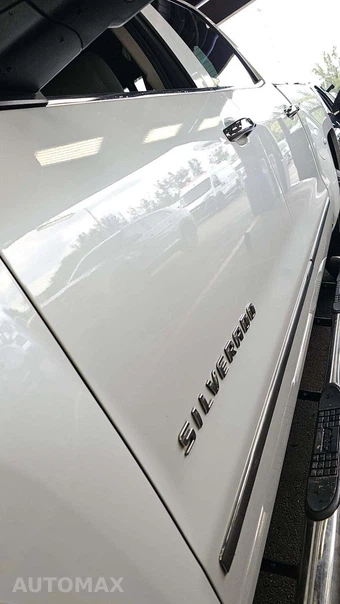 2018 Chevrolet Silverado 1500 LTZ Crew Cab Short Bed 1LZ - miniatura 28