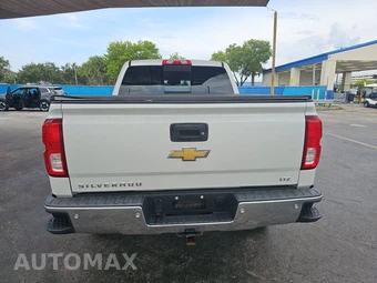 2018 Chevrolet Silverado 1500 LTZ Crew Cab Short Bed 1LZ - miniatura 5
