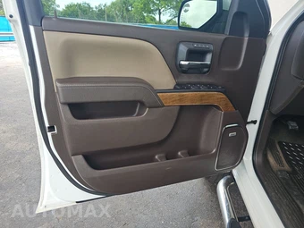 2018 Chevrolet Silverado 1500 LTZ Crew Cab Short Bed 1LZ - miniatura 9