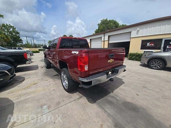 2018 Chevrolet Silverado 1500 LTZ Crew Cab Short Bed 1LZ - miniatura 2