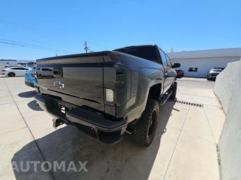 2018 Chevrolet Silverado 1500 LTZ Z71 Crew Cab Short Bed 2LZ - miniatura 3