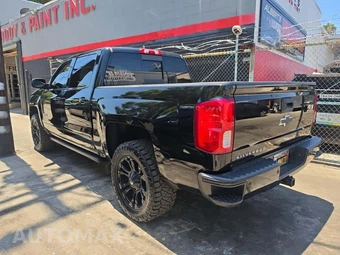 2018 Chevrolet Silverado 1500 LTZ Z71 Crew Cab Short Bed 2LZ - miniatura 2