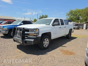 2018 Chevrolet Silverado 1500 WT Extended Cab Medium Bed 1WT