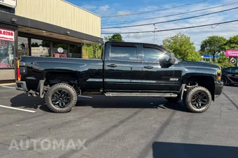 2018 Chevrolet Silverado 2500HD LT Crew Cab Medium Bed 1LT - miniatura 3
